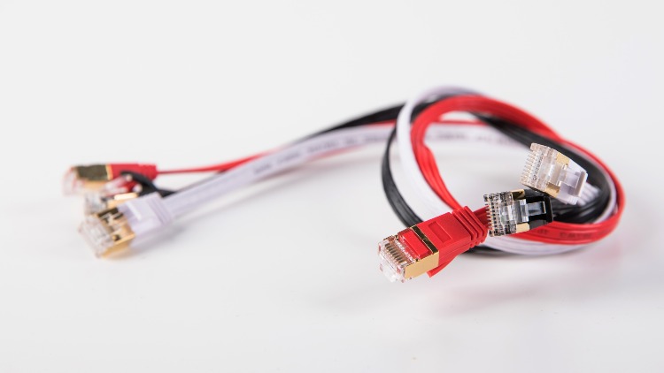 precoz De alguna manera Descuidado UTP vs. STP: ¿cables trenzados sin apantallar o apantallados? | PATCHBOX