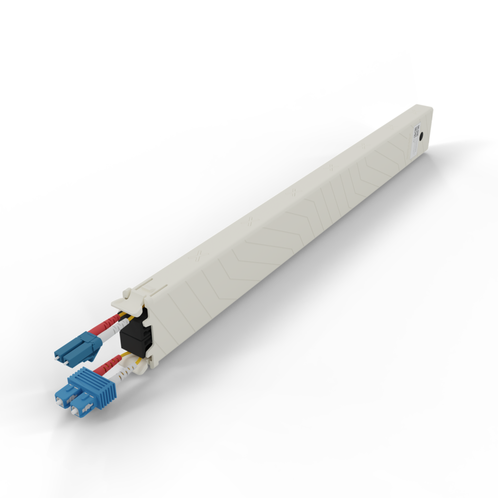 patchbox.one 8ru (0,8 m) fibre optique pour une gestion optimisée des câbles grâce à un système rétractable